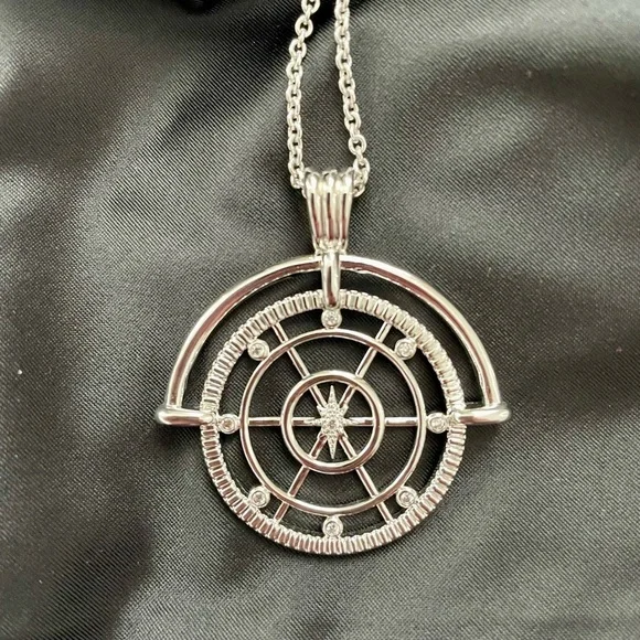 Uncommon James La Paz Necklace - Picture 3 of 7